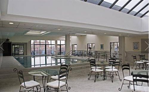 Hotel Doubletree By Hilton Downtown Canton